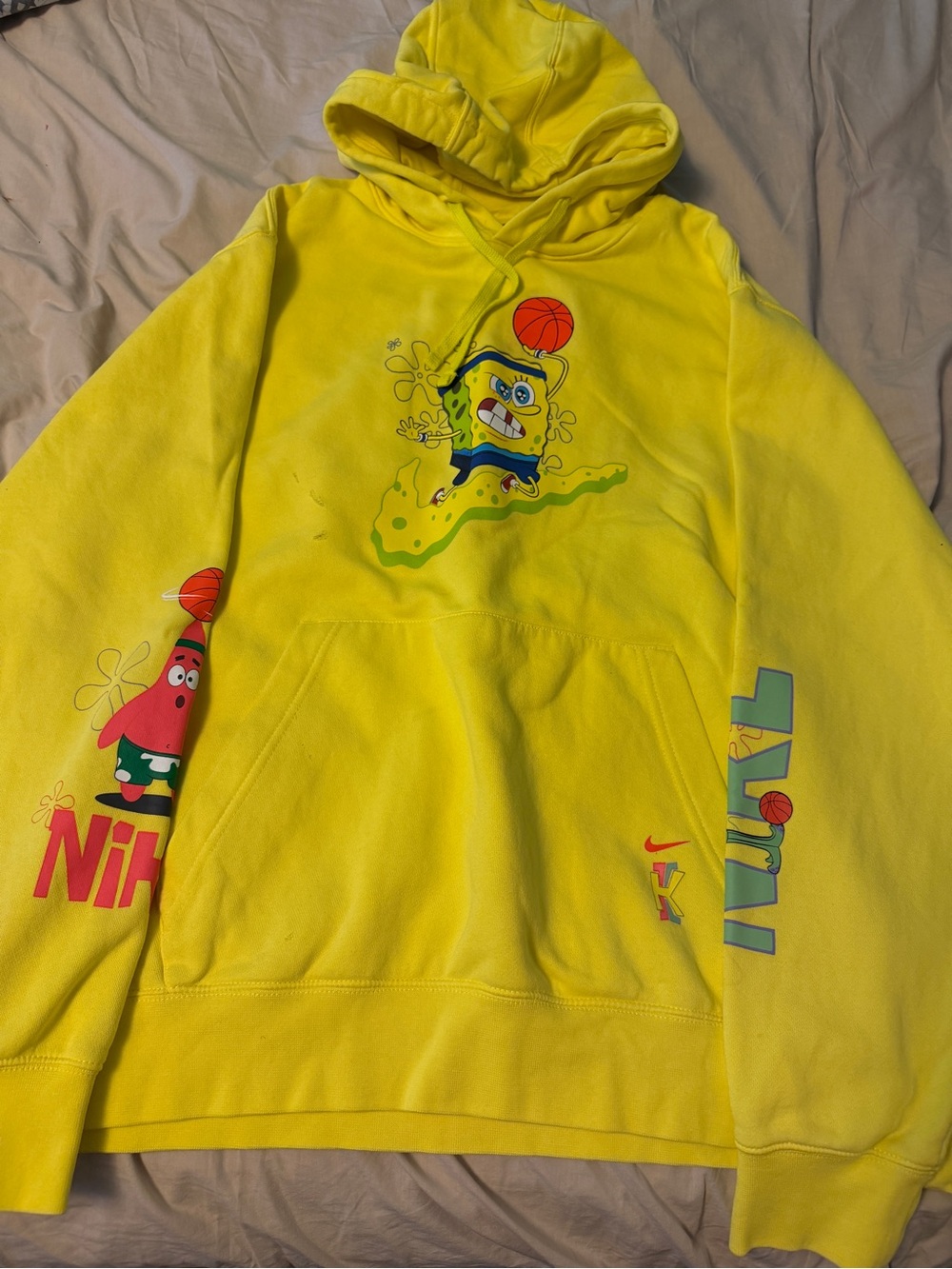 Nike Kyrie Yellow SpongeBob Basketball Graphic Hoodie